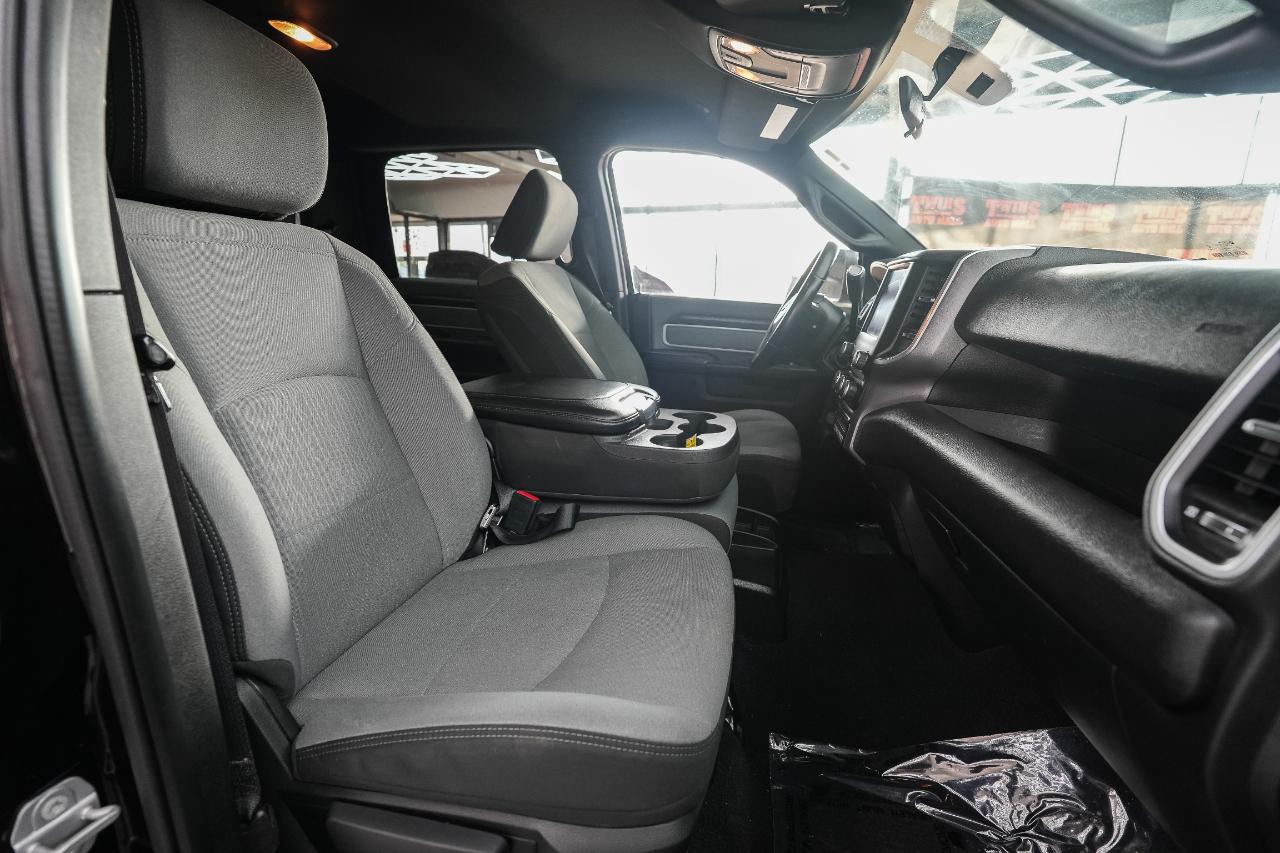 RAM 2500 Tradesman Crew Cab SWB 4WD 2022