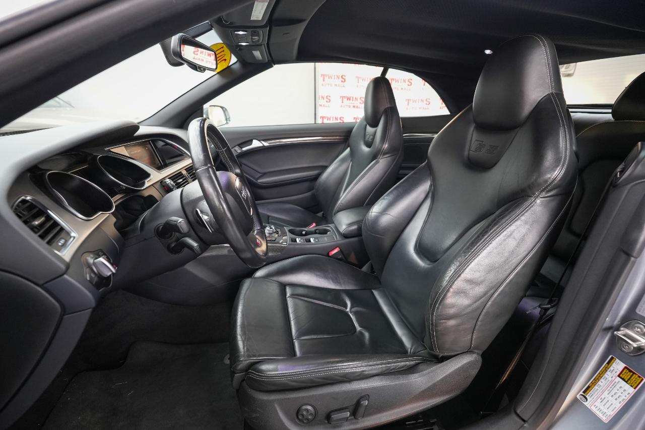 Audi S5 3.0T Cabriolet quattro S tronic 2011