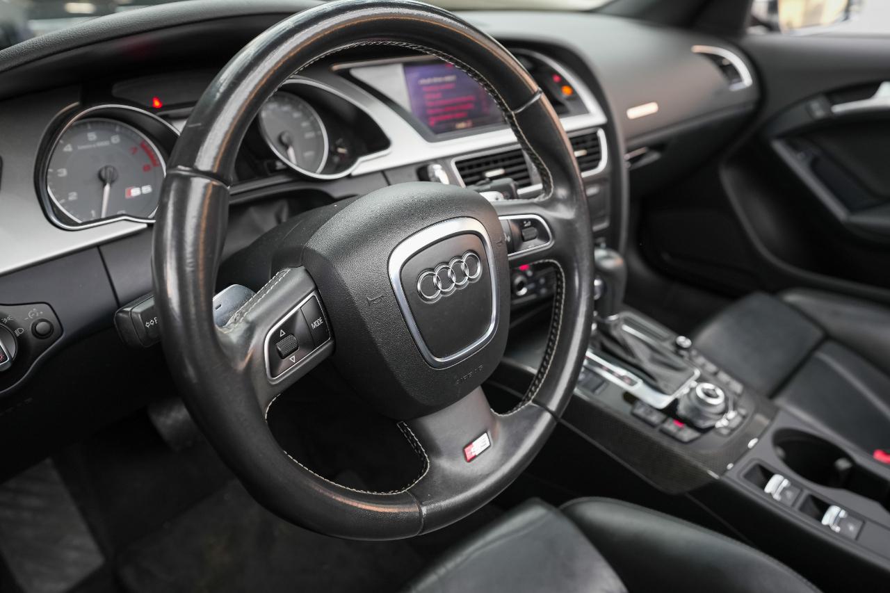 Audi S5 3.0T Cabriolet quattro S tronic 2011