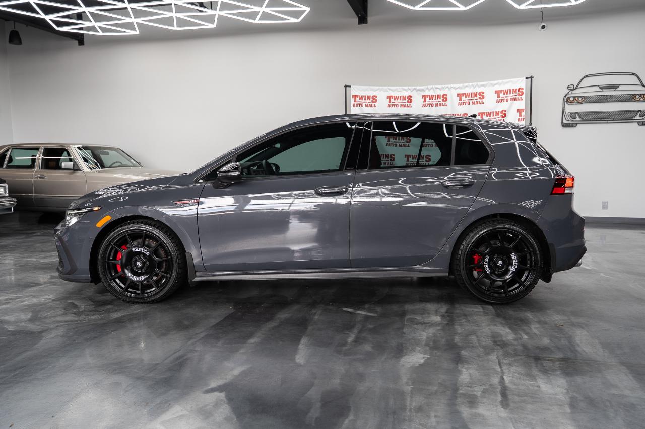 Volkswagen Golf GTI Autobahn 6M 2024