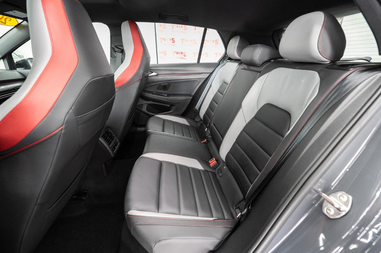 Volkswagen Golf GTI Autobahn 6M 2024