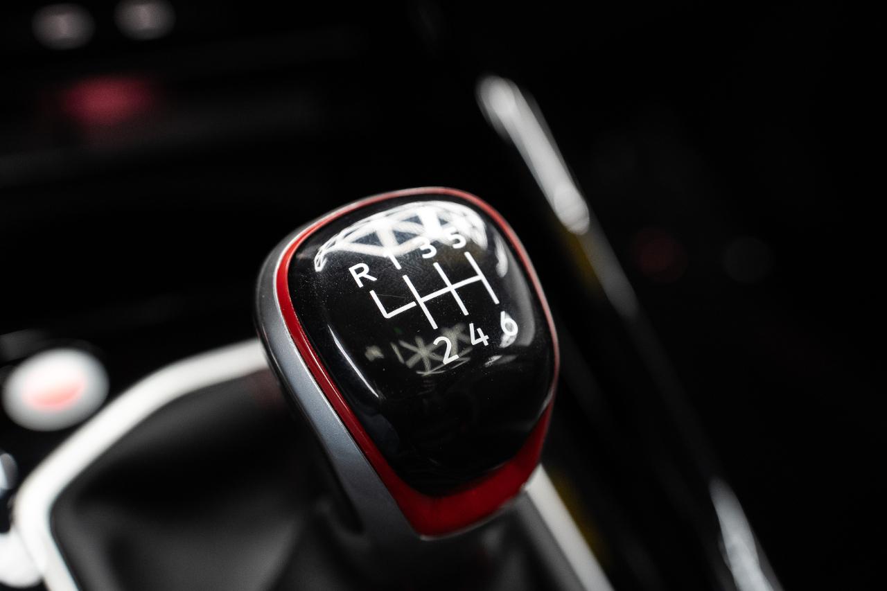 Volkswagen Golf GTI Autobahn 6M 2024