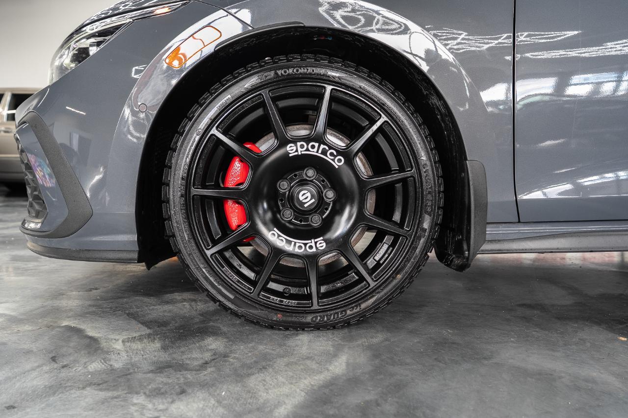 Volkswagen Golf GTI Autobahn 6M 2024