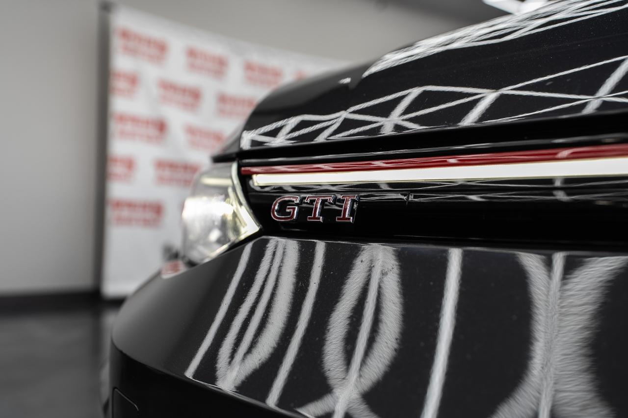 Volkswagen Golf GTI Autobahn 6M 2024