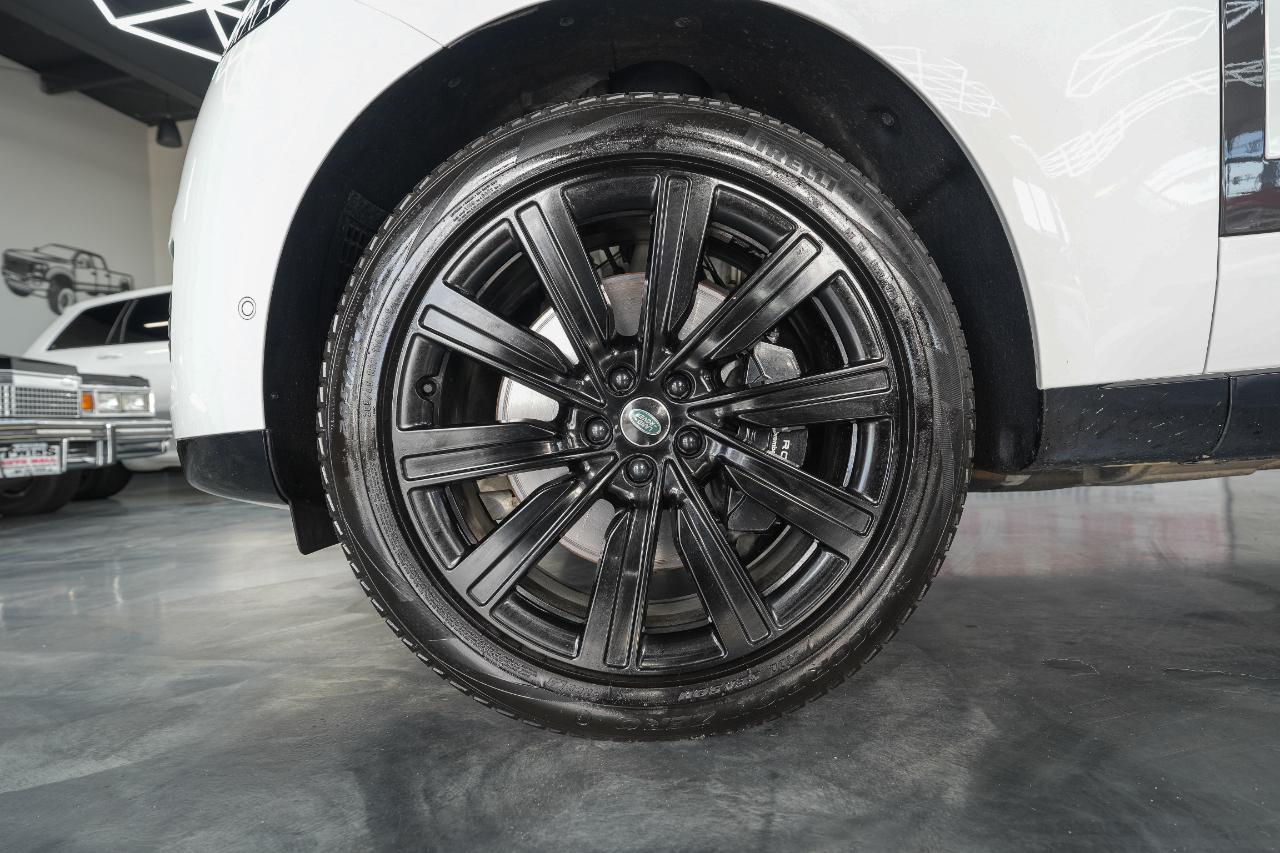 Land Rover New Range Rover SE LWB 2023
