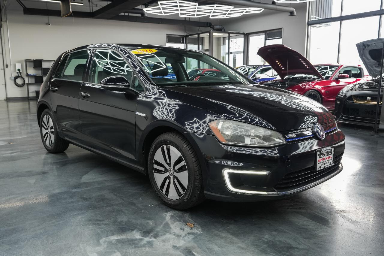 Volkswagen e-Golf SE 2016