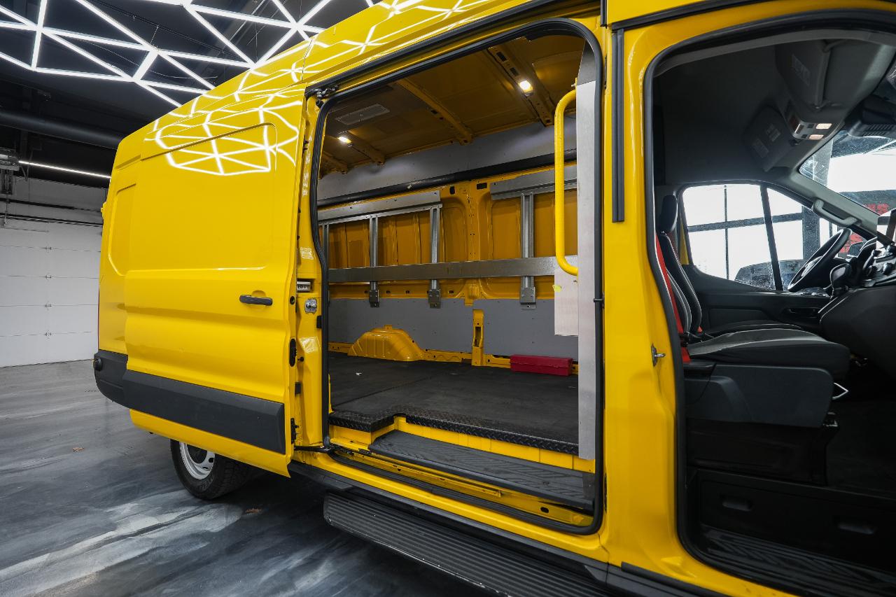 Ford Transit 250 Van High Roof w/Sliding Pass. 148-in. WB EL 2021