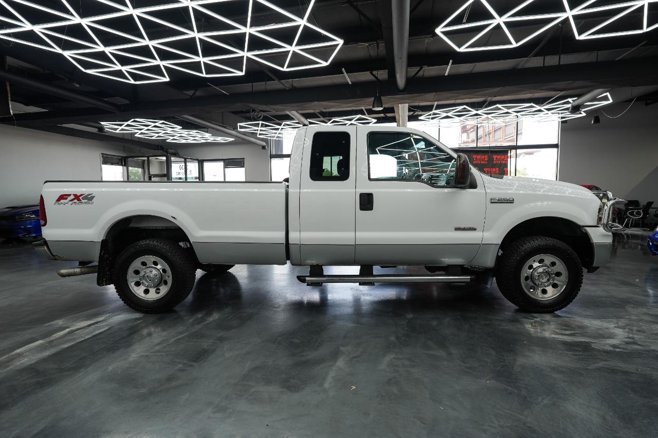 Ford F-250 SD XLT SuperCab Long Bed 4WD 2006