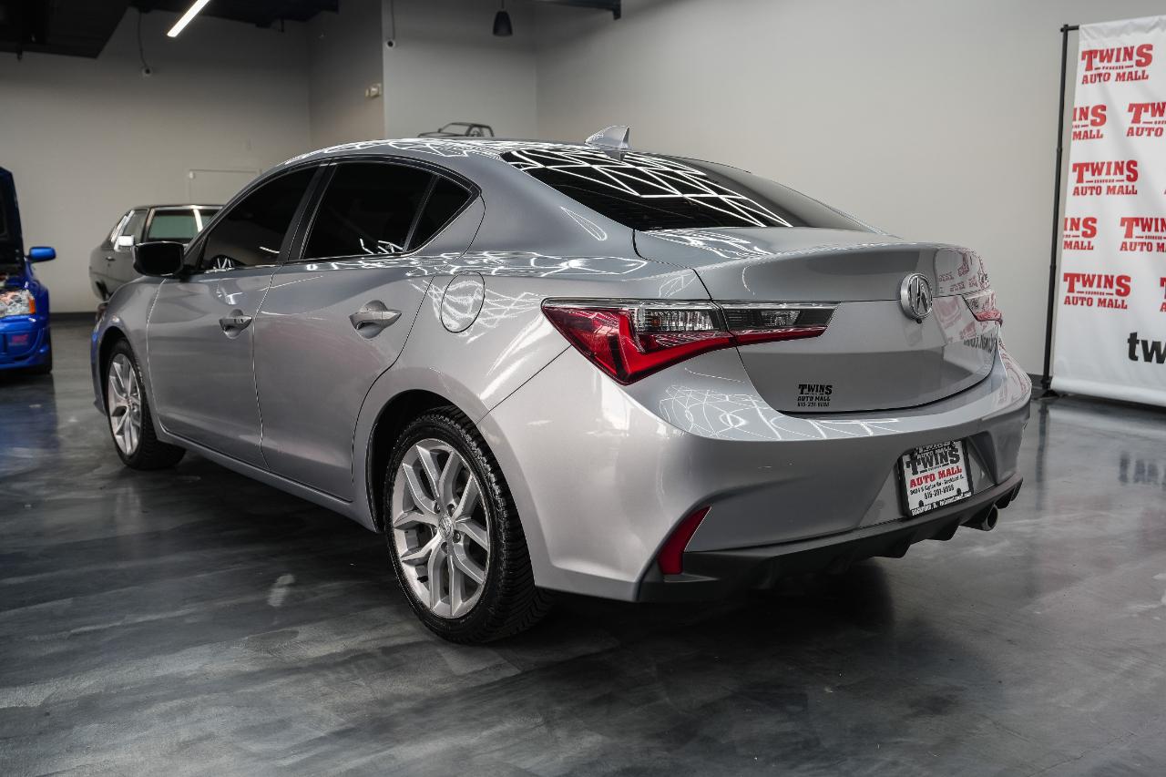 Acura ILX Base 2020