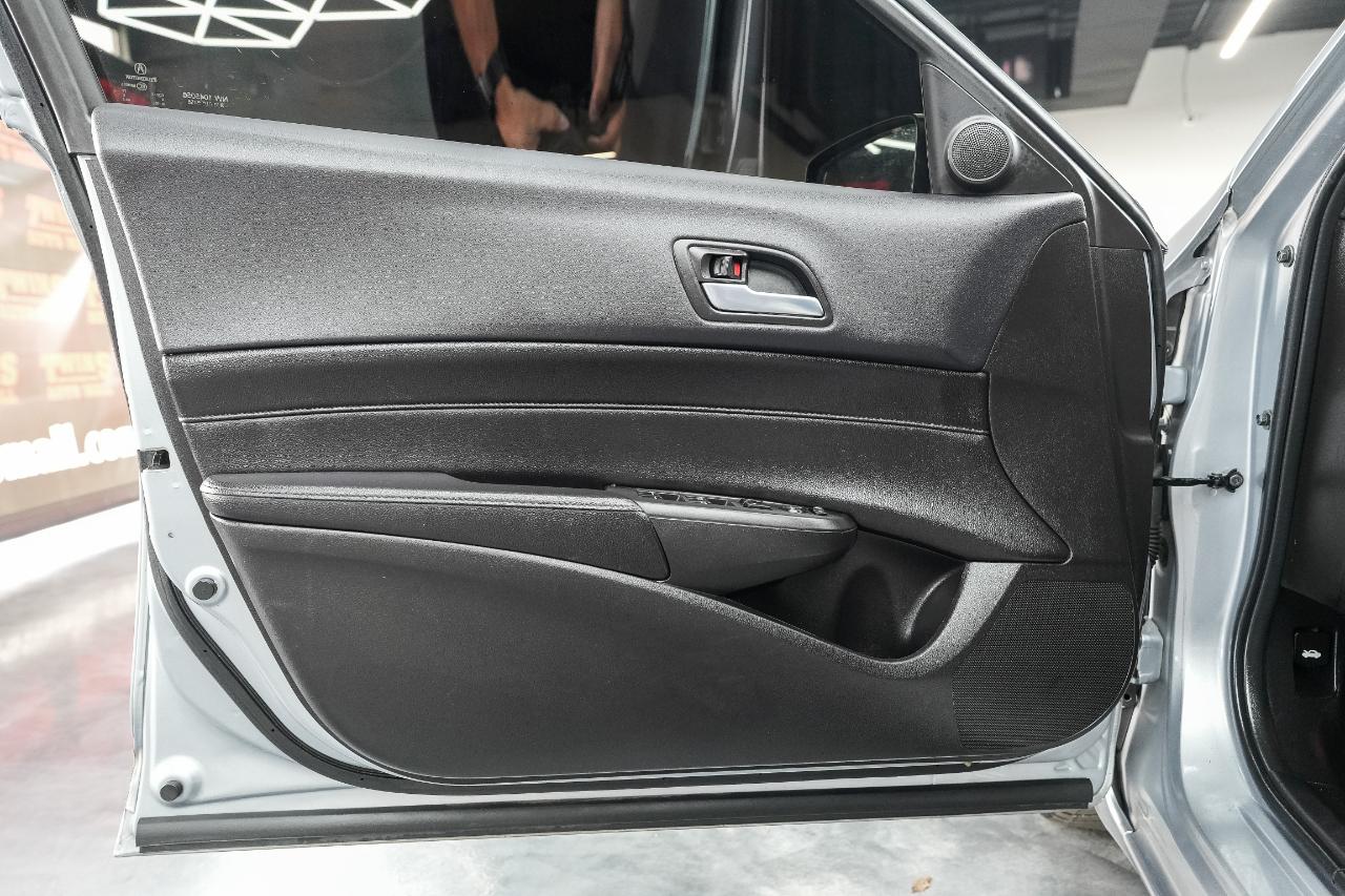 Acura ILX Base 2020