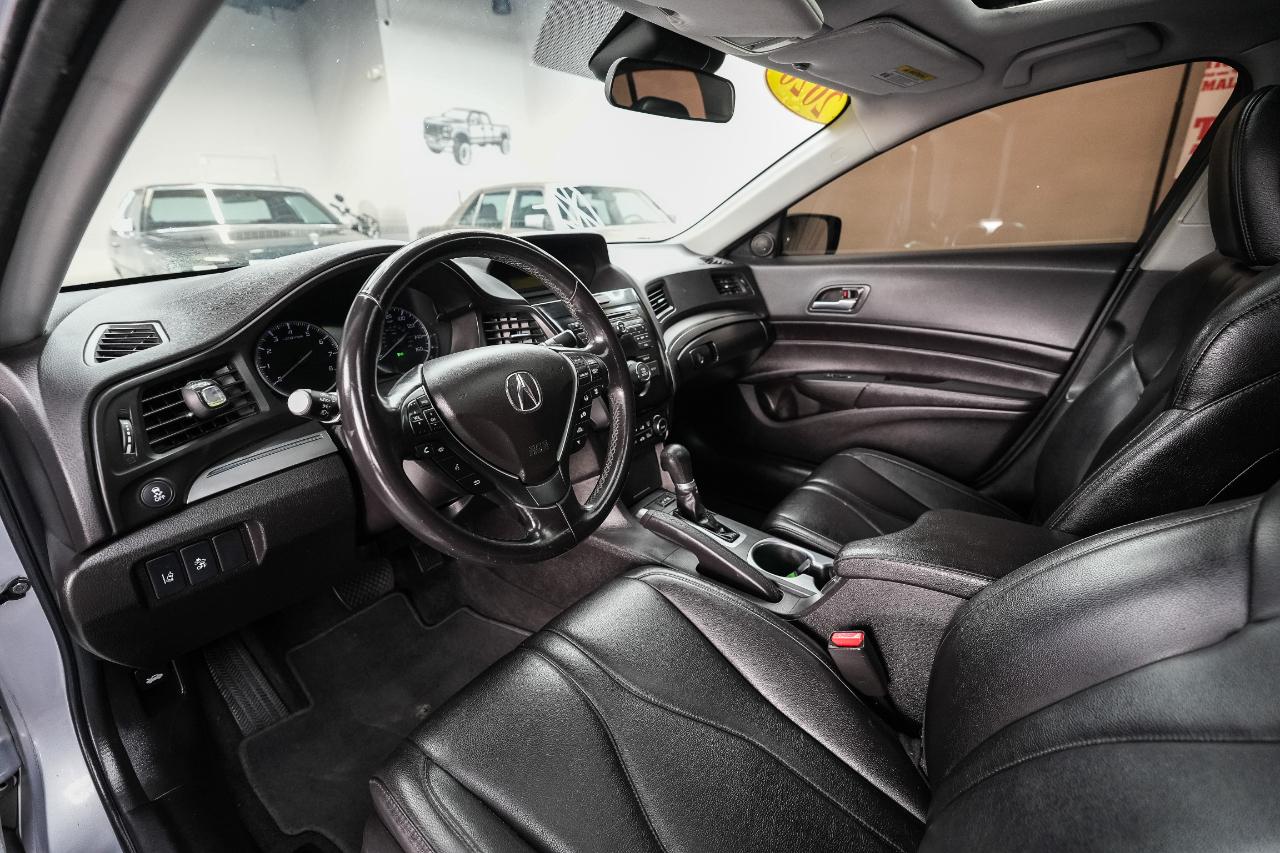 Acura ILX Base 2020