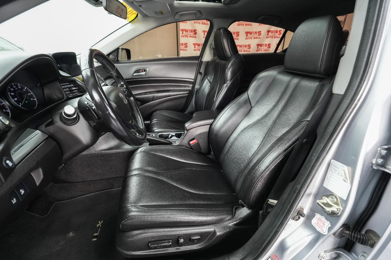 Acura ILX Base 2020