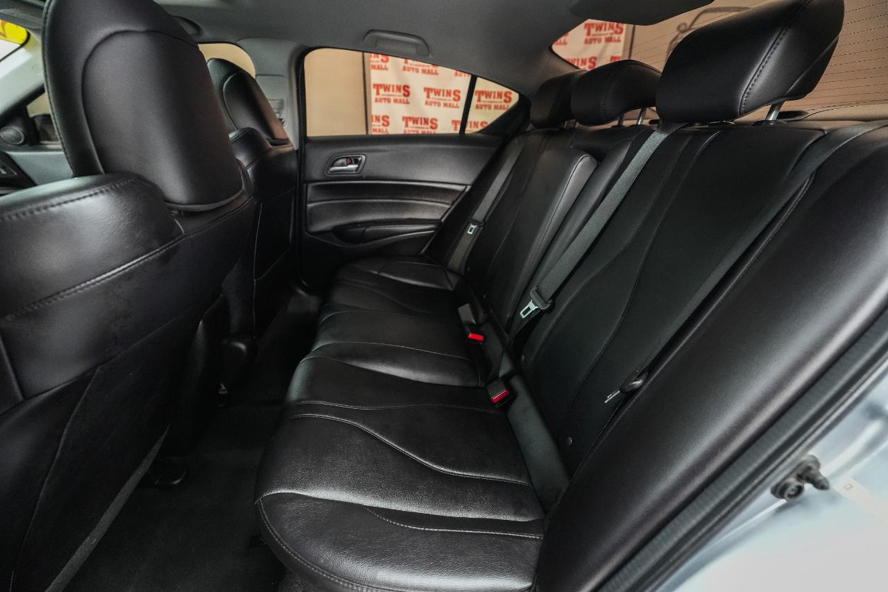 Acura ILX Base 2020