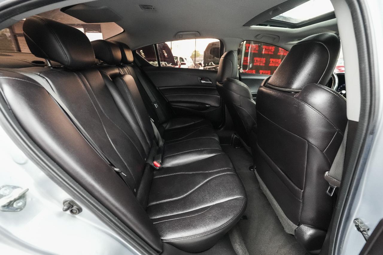 Acura ILX Base 2020