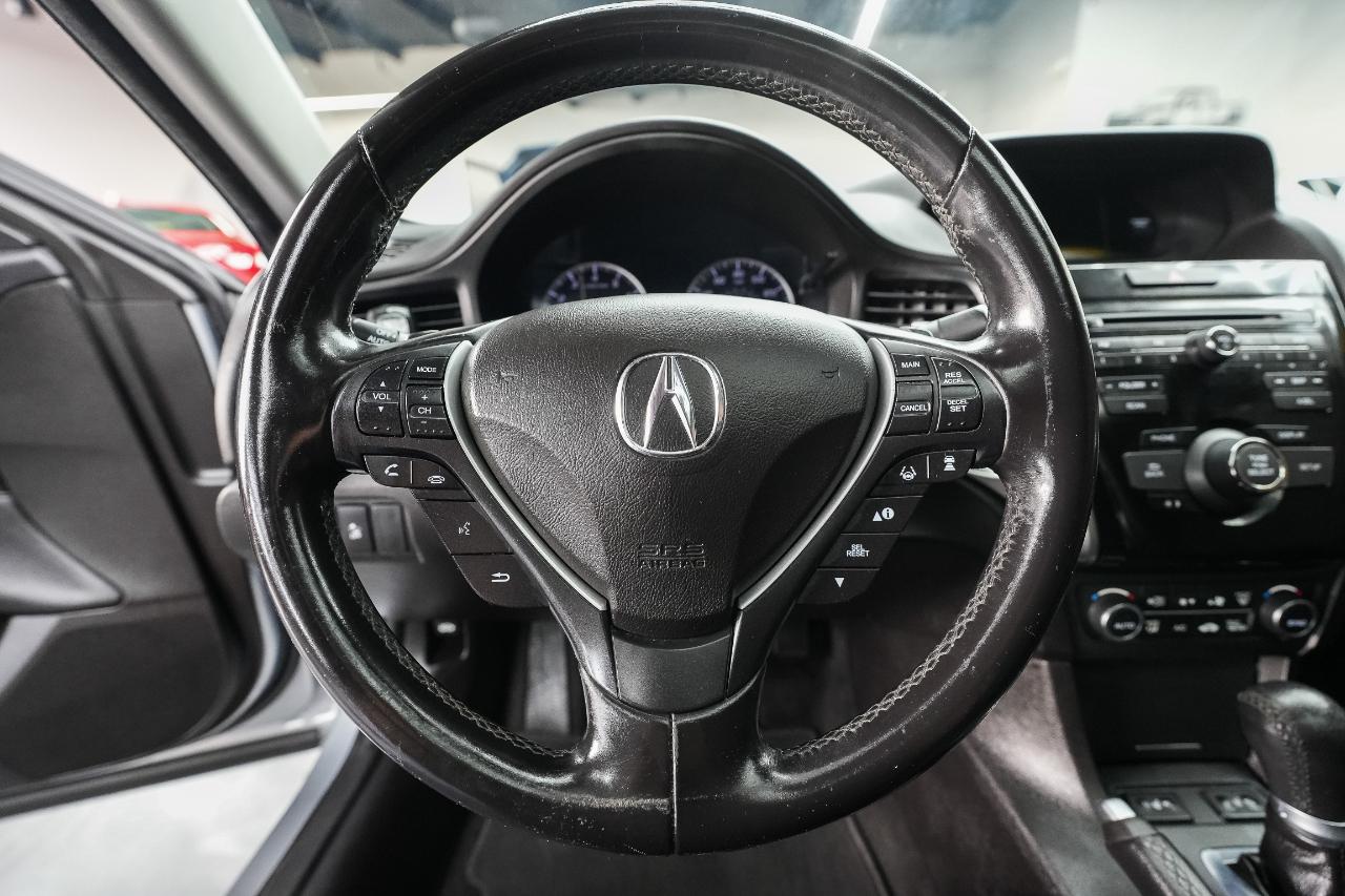 Acura ILX Base 2020