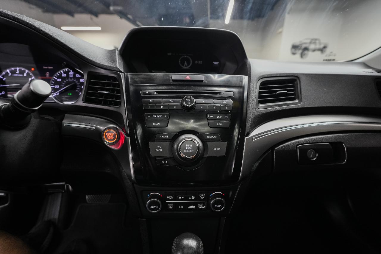 Acura ILX Base 2020