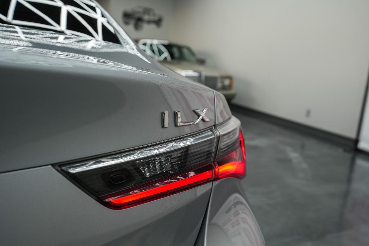 Acura ILX Base 2020