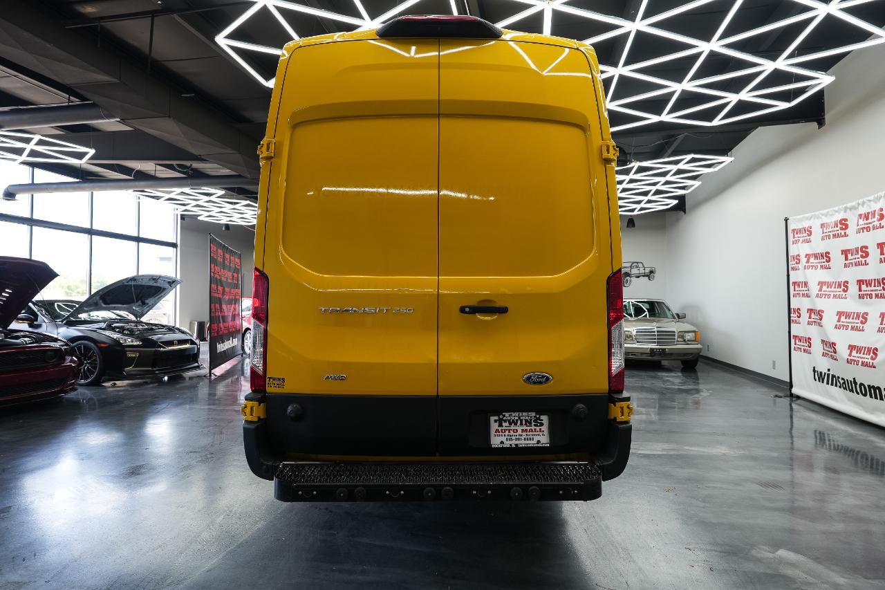 Ford Transit 250 Van High Roof w/Sliding Pass. 148-in. WB EL 2020