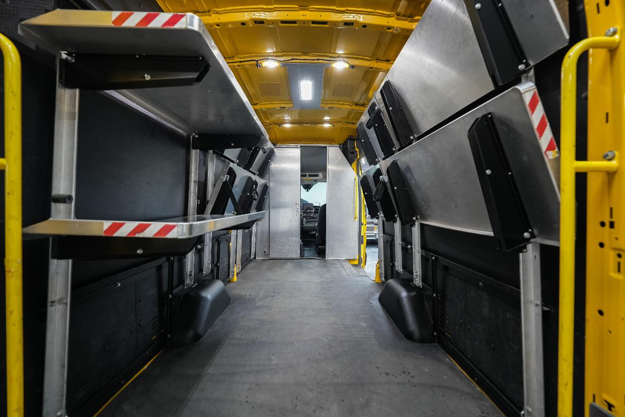 Ford Transit 250 Van High Roof w/Sliding Pass. 148-in. WB EL 2020