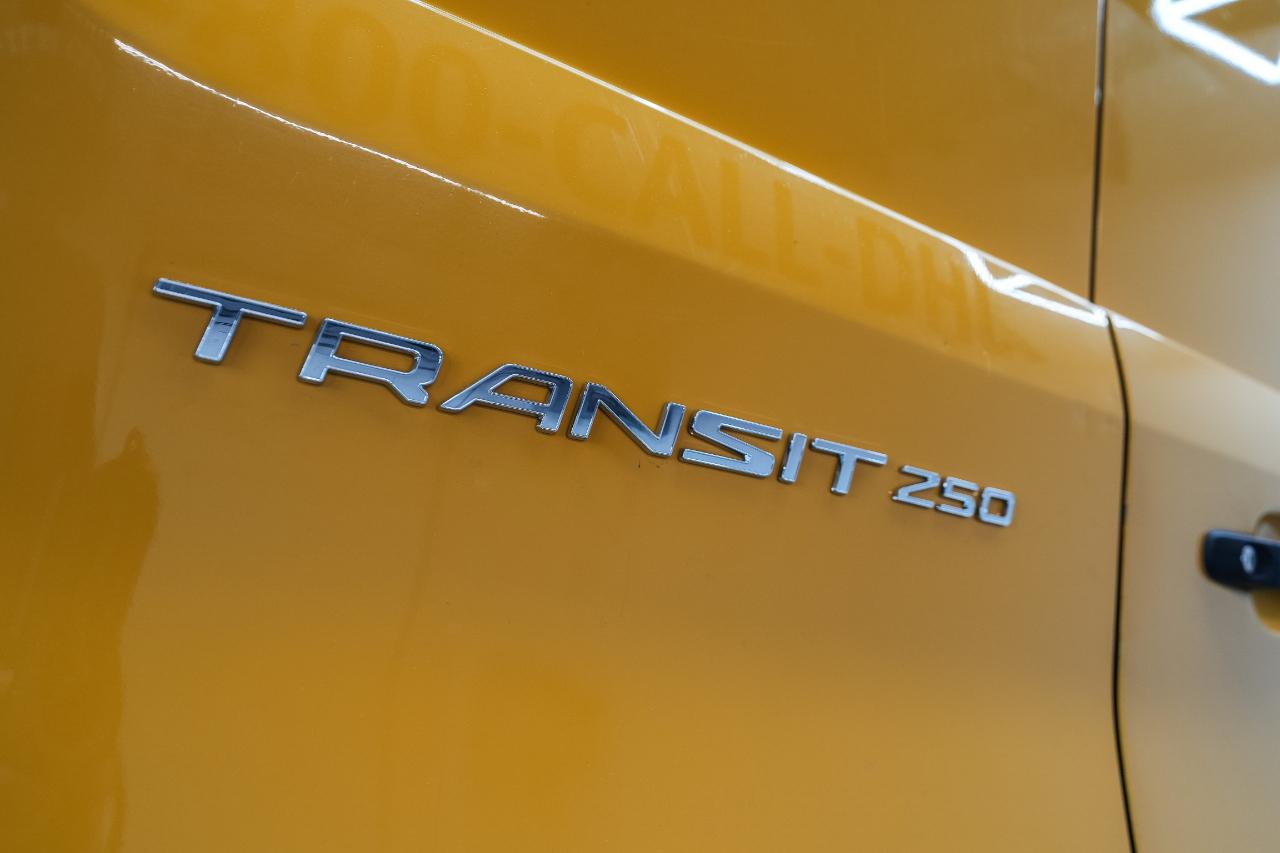 Ford Transit 250 Van High Roof w/Sliding Pass. 148-in. WB EL 2020