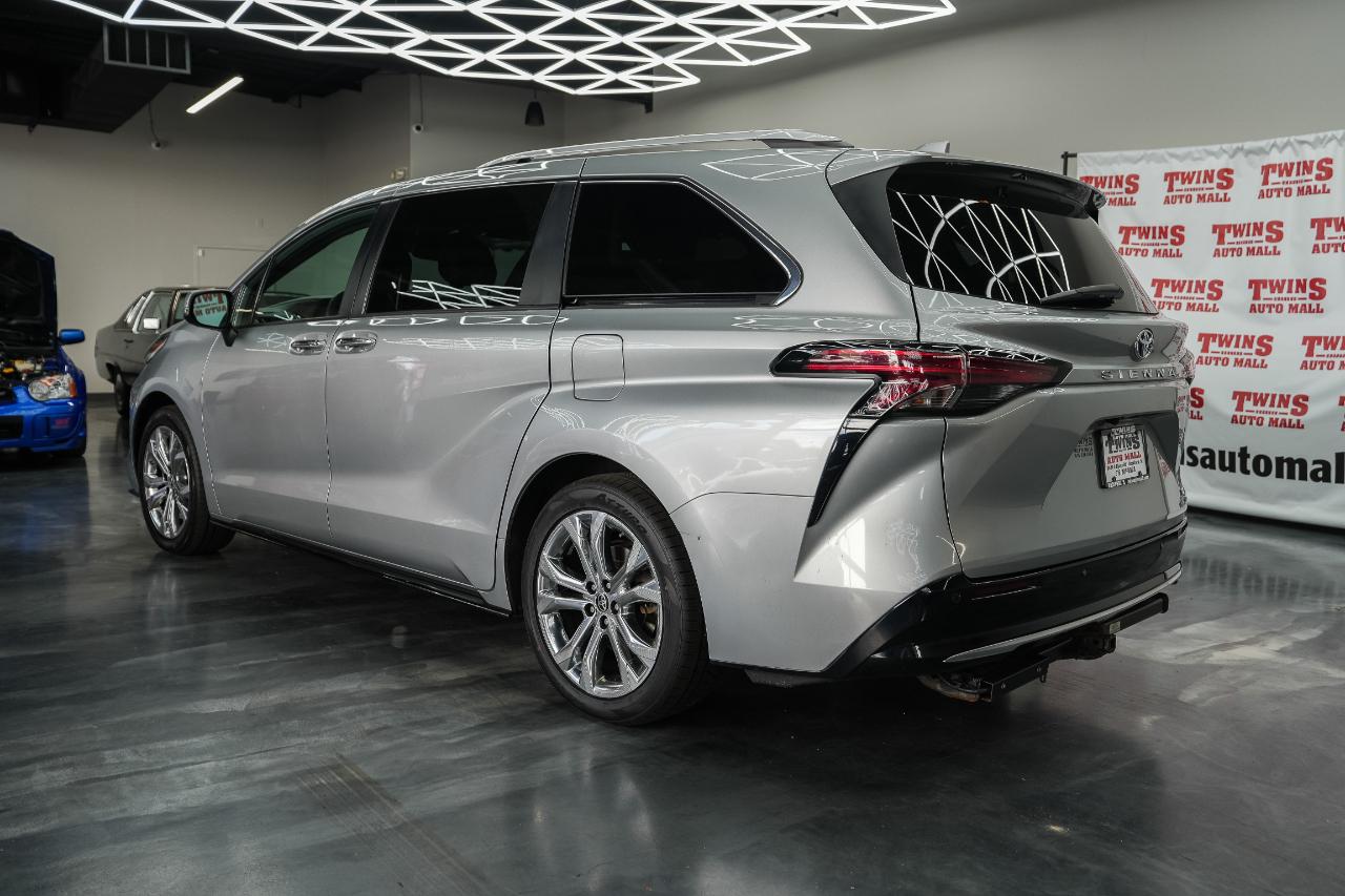 Toyota Sienna Platinum 7-Passenger 2022