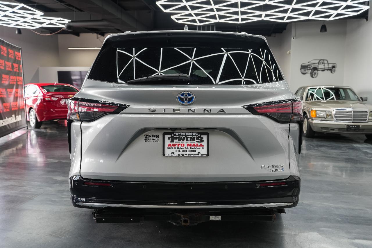 Toyota Sienna Platinum 7-Passenger 2022