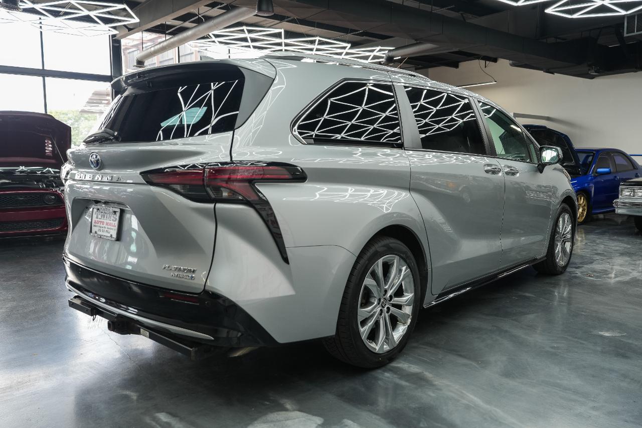 Toyota Sienna Platinum 7-Passenger 2022