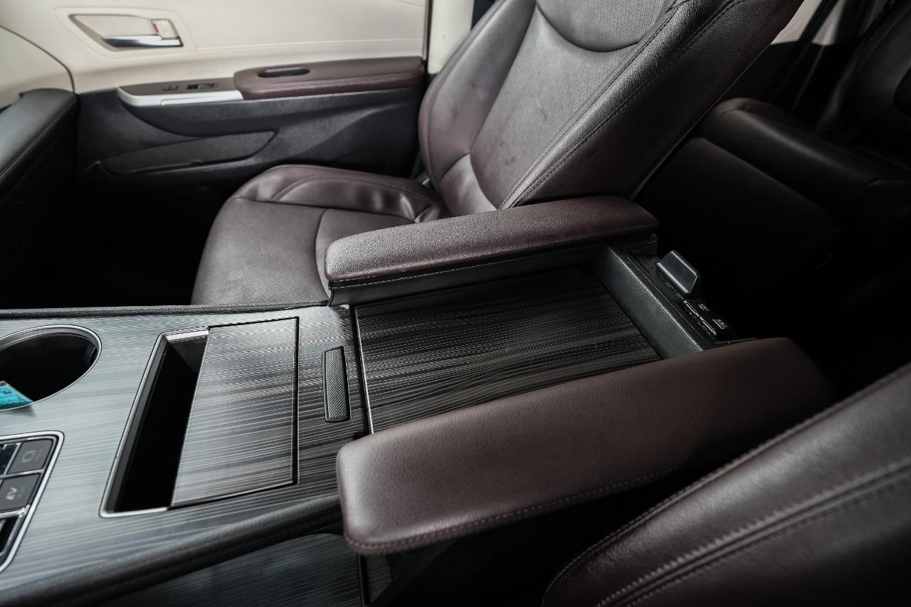 Toyota Sienna Platinum 7-Passenger 2022