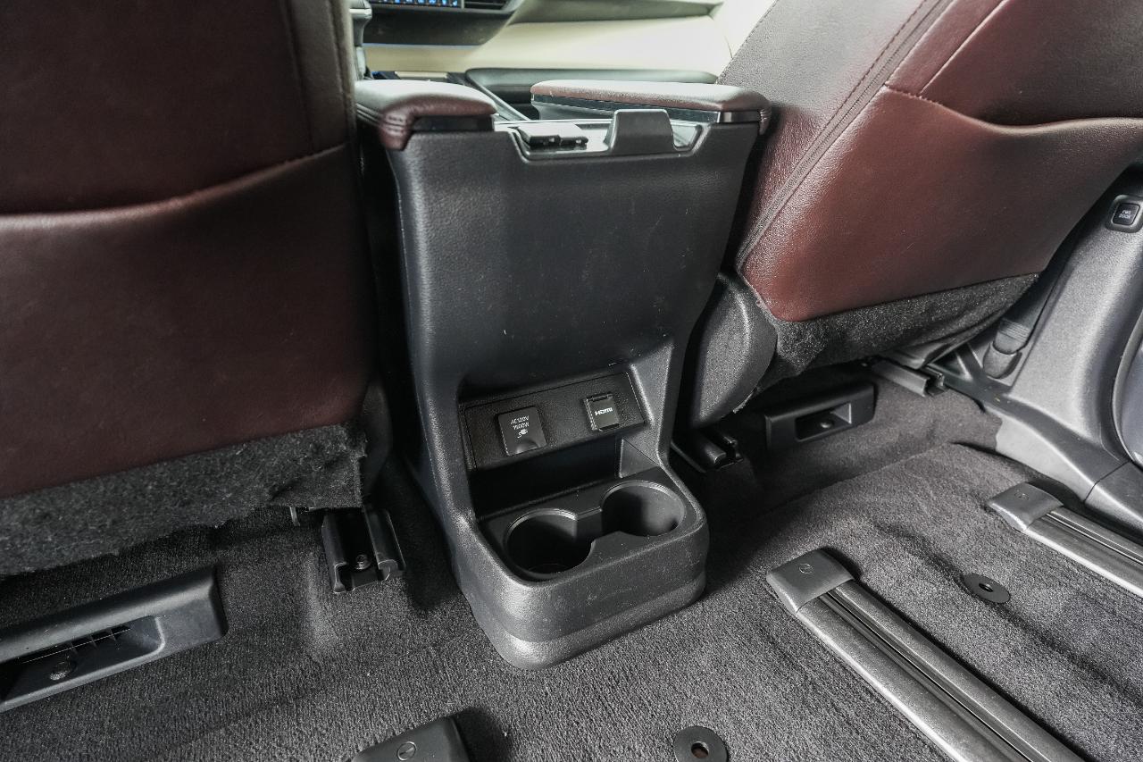 Toyota Sienna Platinum 7-Passenger 2022