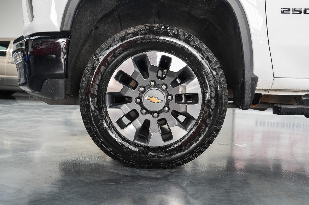 Chevrolet Silverado 2500HD Custom Crew Cab Short Box 4WD 2021