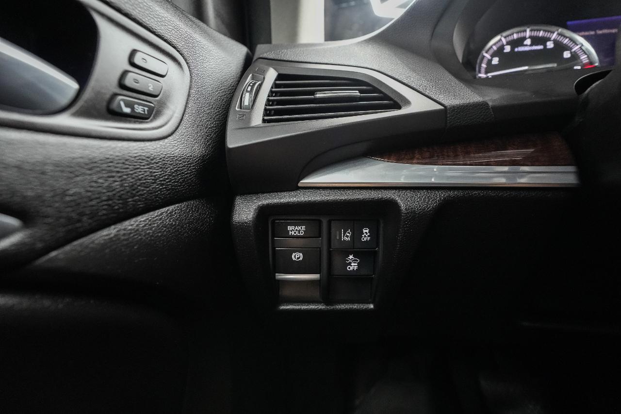 Acura MDX SH-AWD 9-Spd AT 2017
