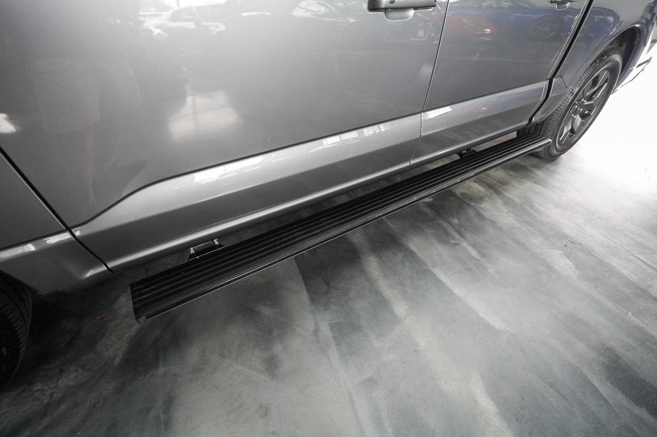 Ford F-150 Lightning Pro 2023