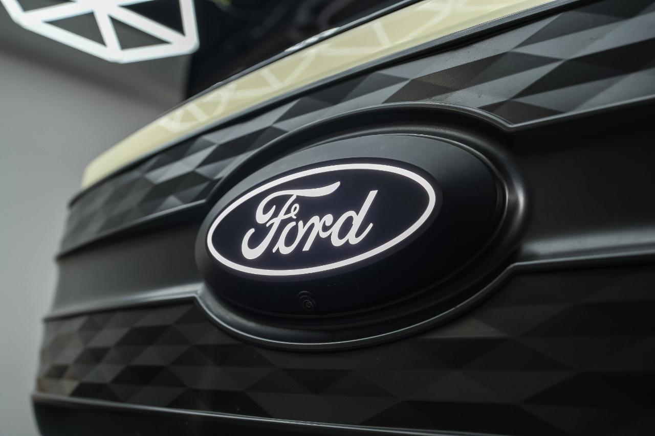 Ford F-150 Lightning Pro 2023