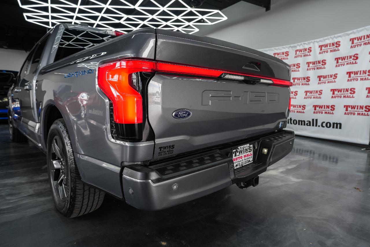 Ford F-150 Lightning Pro 2023