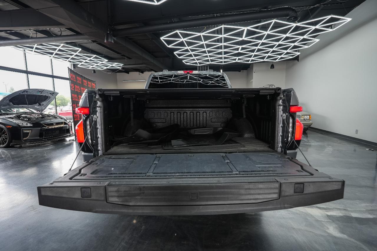 Ford F-150 Lightning Pro 2023