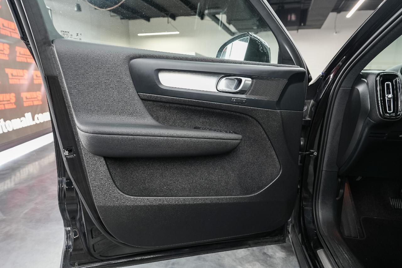 Volvo XC40 B5 Core AWD 2024