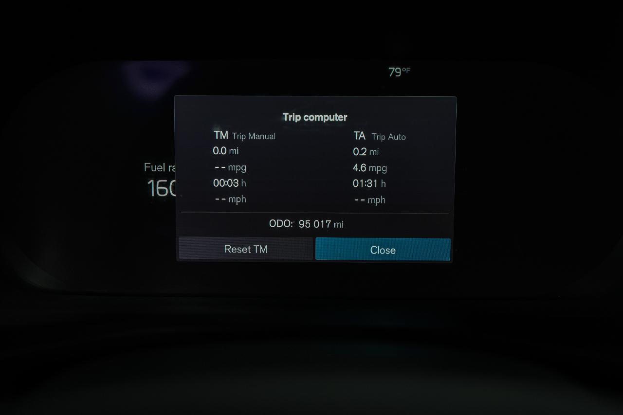 Volvo XC40 B5 Core AWD 2024