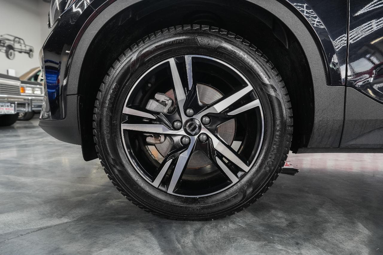 Volvo XC40 B5 Core AWD 2024