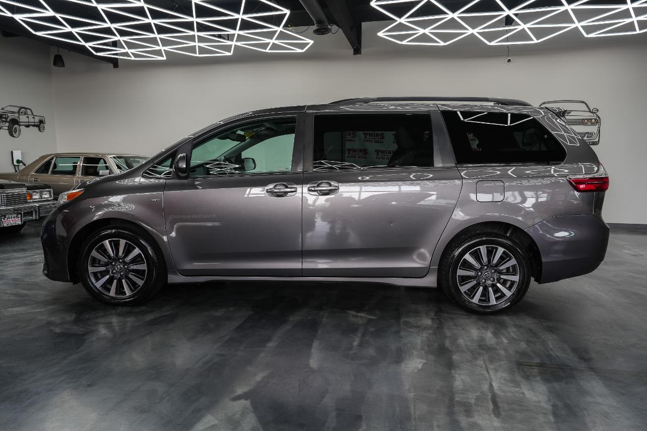 Toyota Sienna XLE 7-Passenger AWD 2020