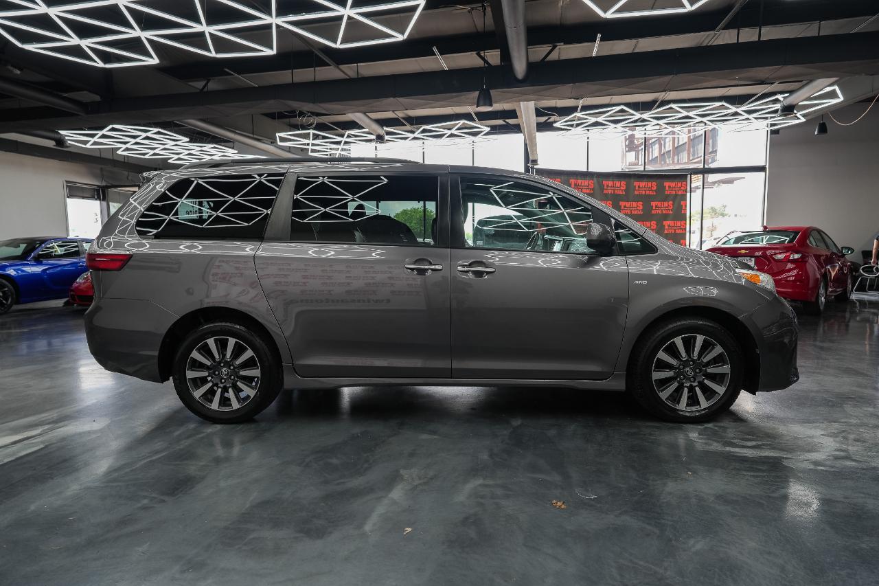 Toyota Sienna XLE 7-Passenger AWD 2020