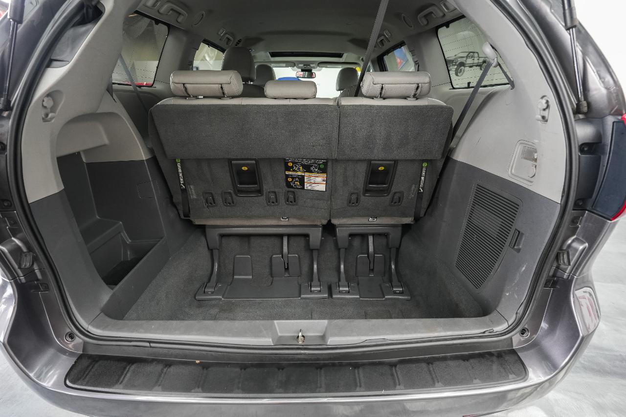 Toyota Sienna XLE 7-Passenger AWD 2020
