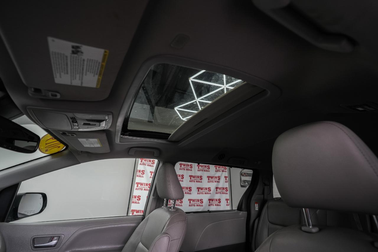 Toyota Sienna XLE 7-Passenger AWD 2020