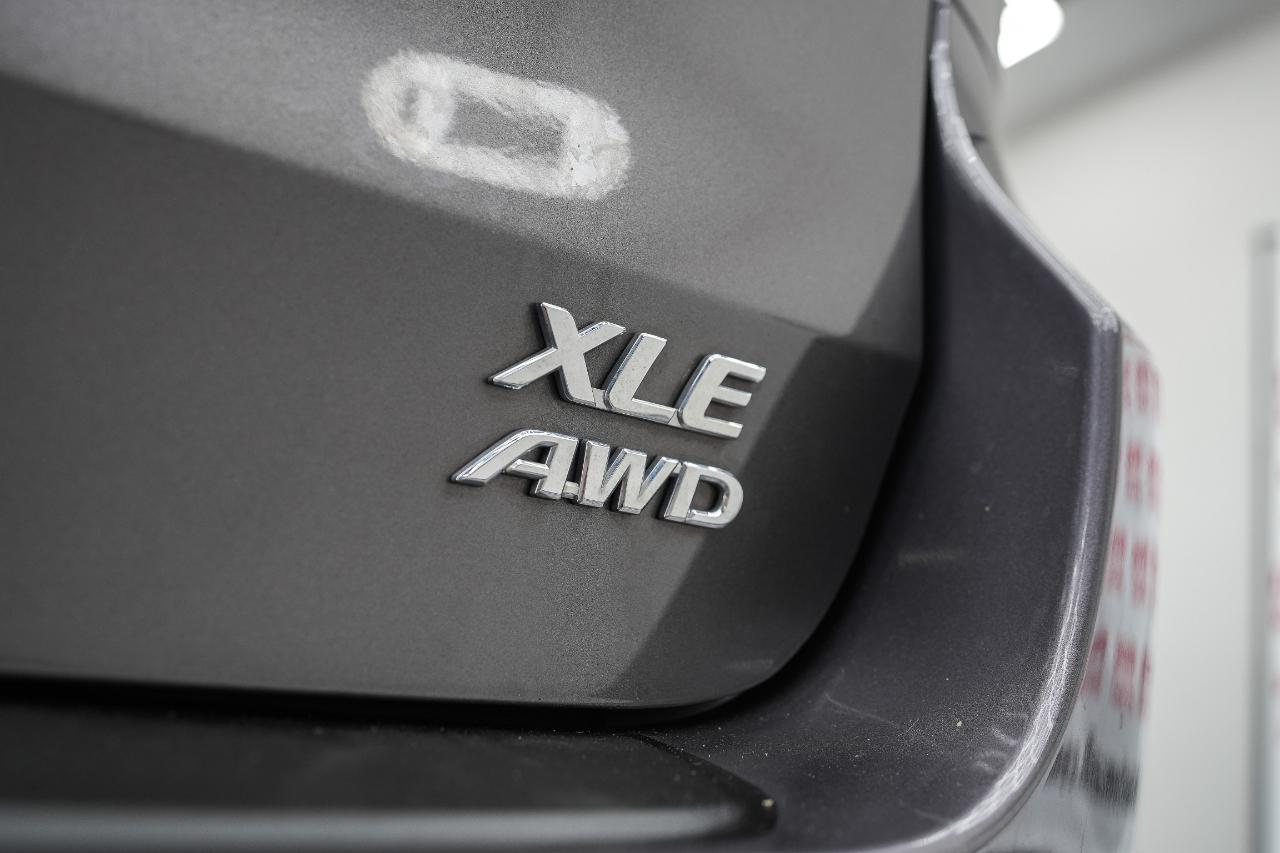Toyota Sienna XLE 7-Passenger AWD 2020