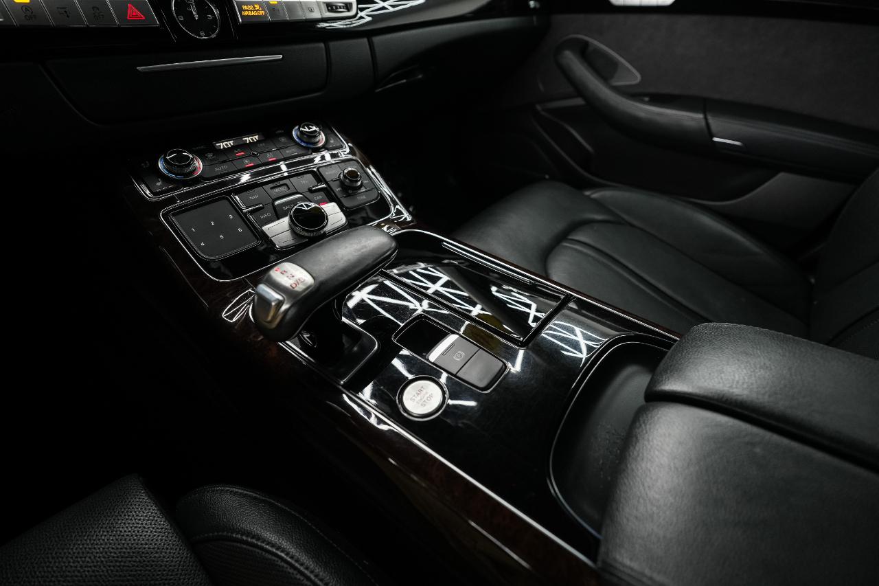 Audi A8 L 4.0T quattro 2015