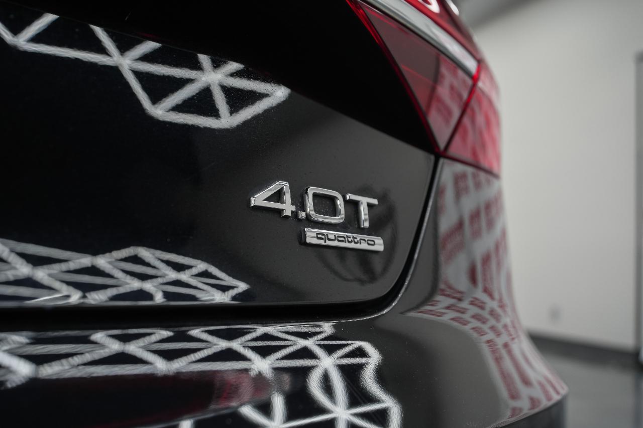 Audi A8 L 4.0T quattro 2015