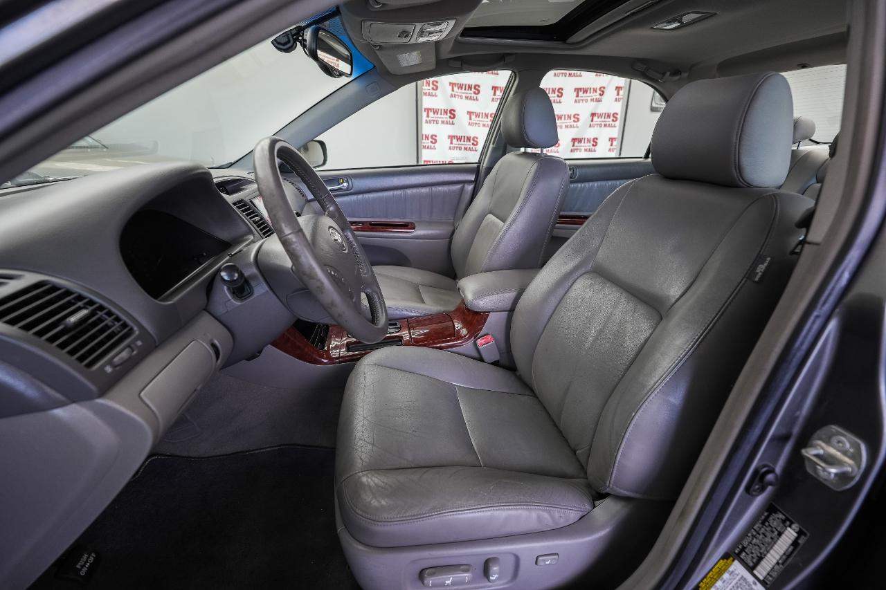 Toyota Camry LE V6 2005