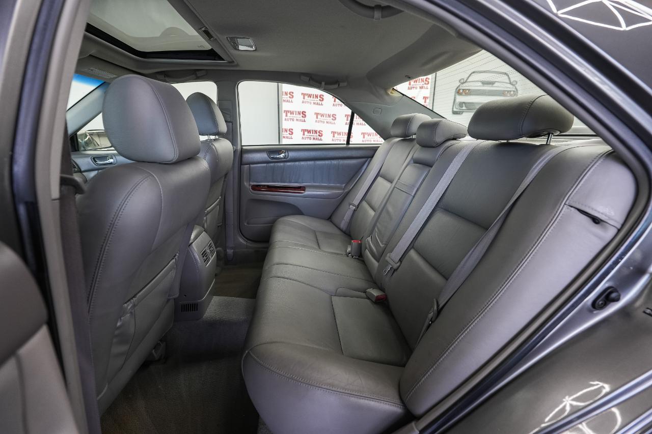 Toyota Camry LE V6 2005