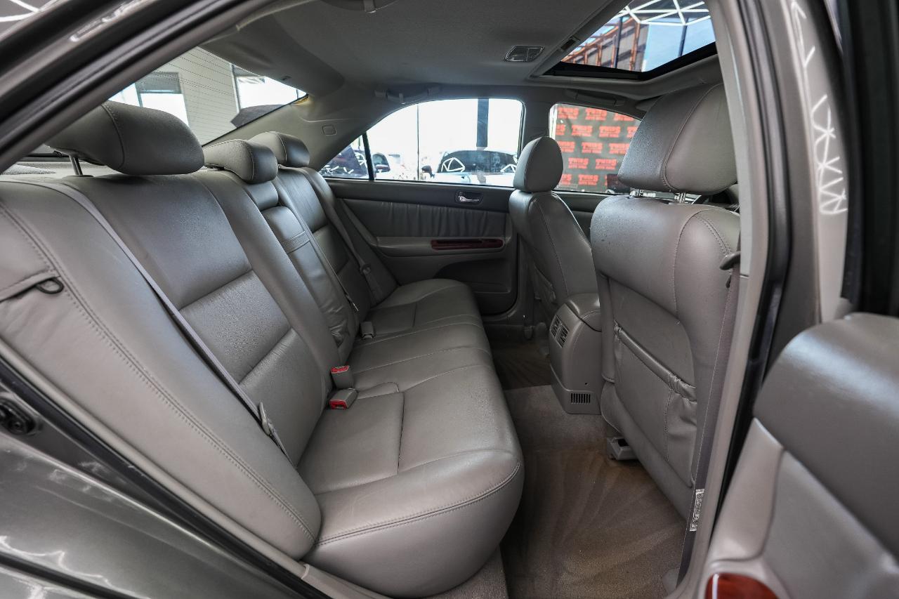 Toyota Camry LE V6 2005