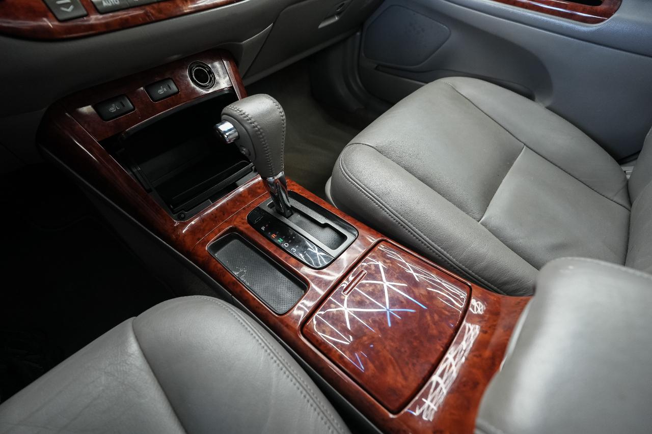 Toyota Camry LE V6 2005