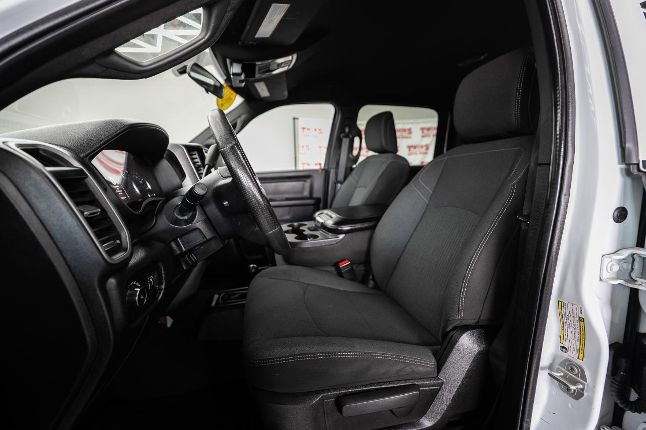 RAM 3500 Tradesman Crew Cab 4WD DRW 2024